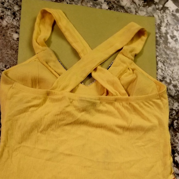 💕$7💕Beaded/Embroidered Tank - Picture 3 of 4